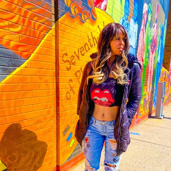 Meet your Posher, Kelly - Picture 1 of 1